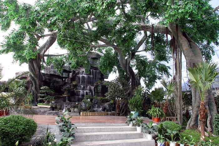 仿真树是用什么材料做成的?北京淡水河谷仿真假山