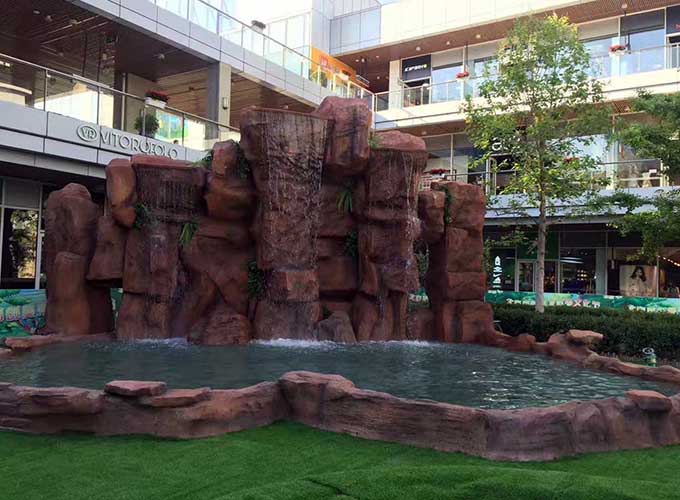 北京大兴长阳奥特莱斯仿真假山水池完美竣工