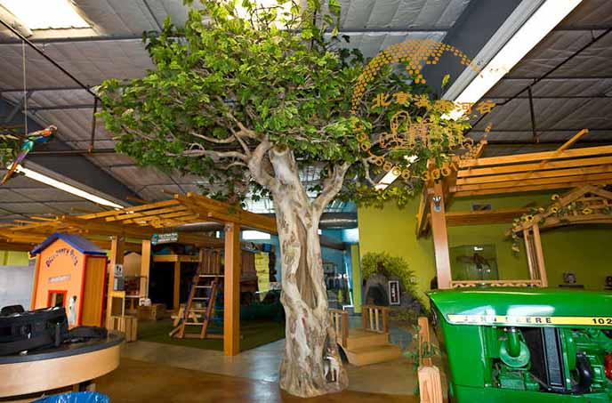 为儿童乐园制作的仿真树－厂家制作的高端仿真树