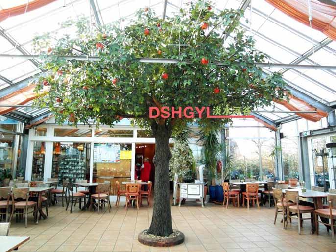 酒店大厅仿真树是什么材质制作的－可以自己安装吗