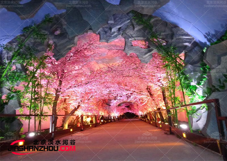 长远来看仿真树具成本效益价格也很美丽尤其是用优质环保材料制做的