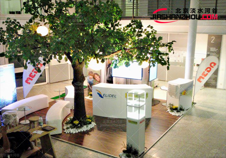 超品仿真树榆树遮荫效果出奇的好深受人们喜爱