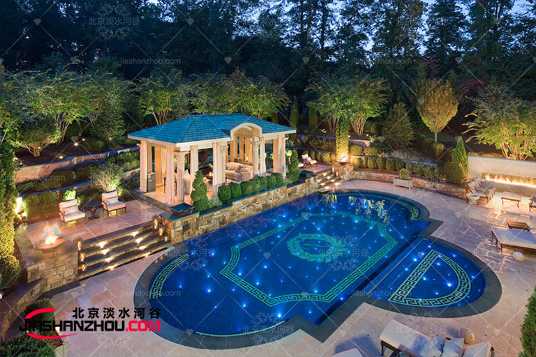 像武汉光谷凯悦酒店那样不要把你美丽的塑石假山藏在灌木丛中