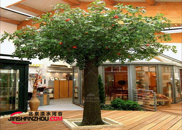 仿真树看起来那么悠然美好让人一点猜不到它居然是仿制的