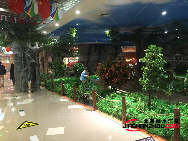 使用仿真树就意味着低养护就可以坐享高级庭院美景