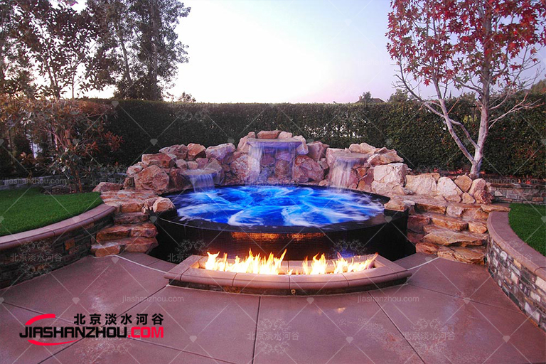 学习天港禧悦酒店是如何定制安全有效塑石假山防火防热的