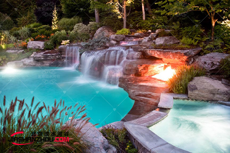 带有篝火f 格火坑的塑石假山景观加完美