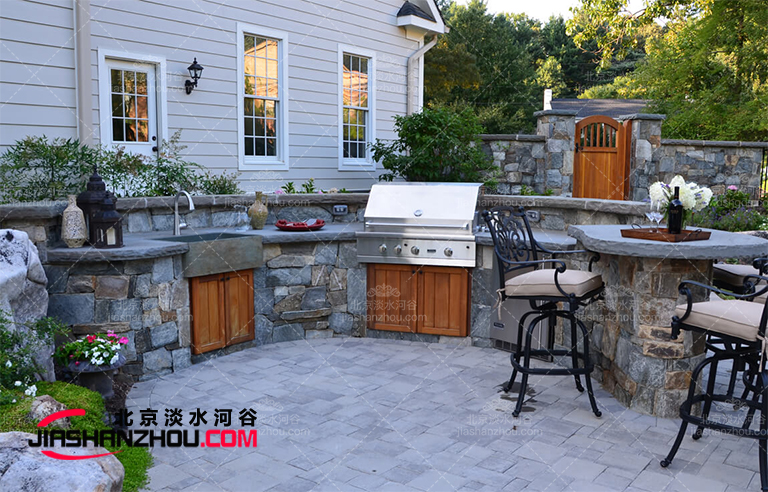 户外塑石假山厨房设计案例施工团队