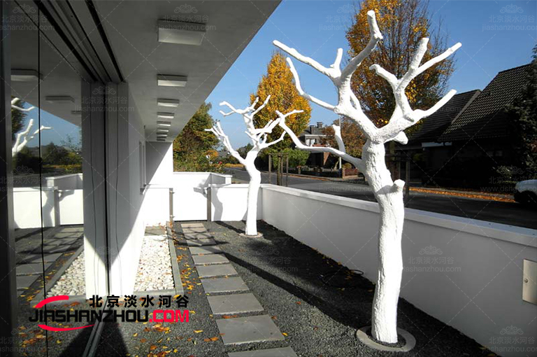 新仿真树设计是简主义的完美呈现