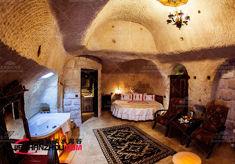 令人惊叹的洞穴酒店 你会去吗