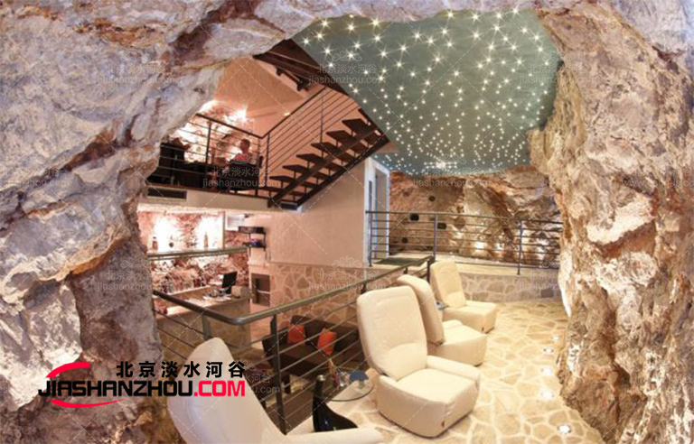 窑洞酒店和五星级酒店相比哪个比较好