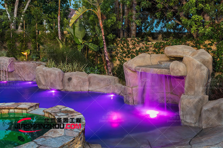 假山水池在新冠疫情中突然受宠