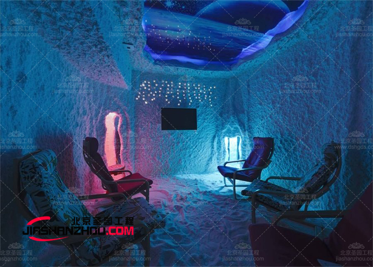 少数用盐做成的全盐仿真盐洞酒店 颜色绚丽