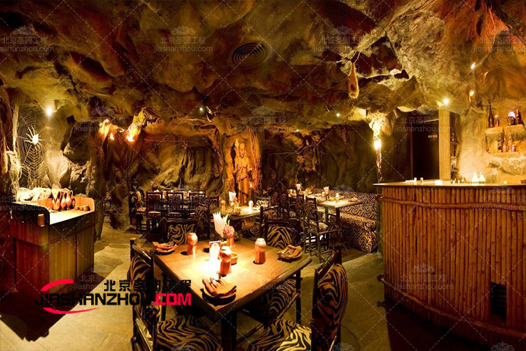 最流行的仿古岩洞餐厅设计形状是不规则形状很有视觉趣味