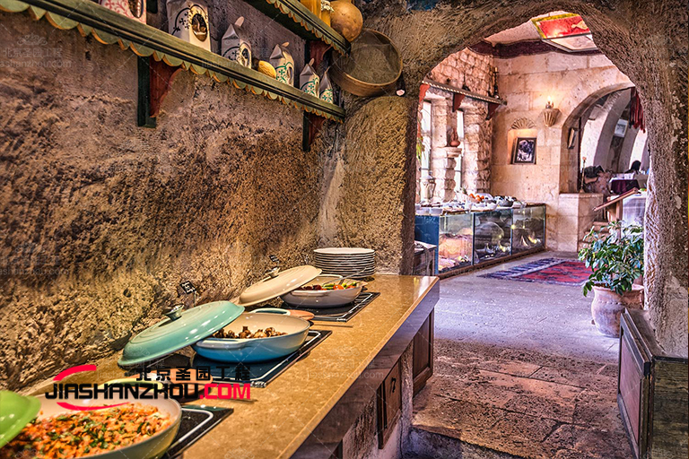 透出自然质朴的仿古洞穴茶餐厅设计制作就在圣园工程