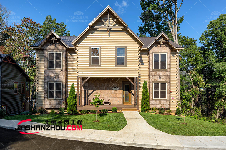 云南秋季打卡云峰山童话仿真树屋民宿酒店