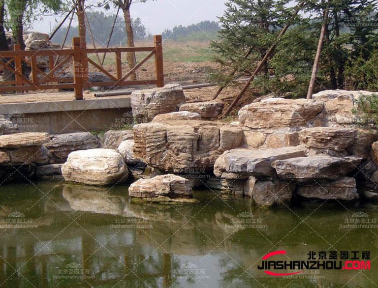 总之，推广和发展塑石假山文化需要政府、行业协会文化机构