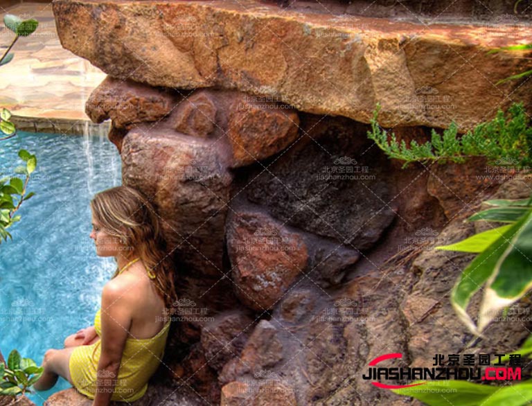 塑石假山的材料通常是人造石，与自然石存在一定的区别