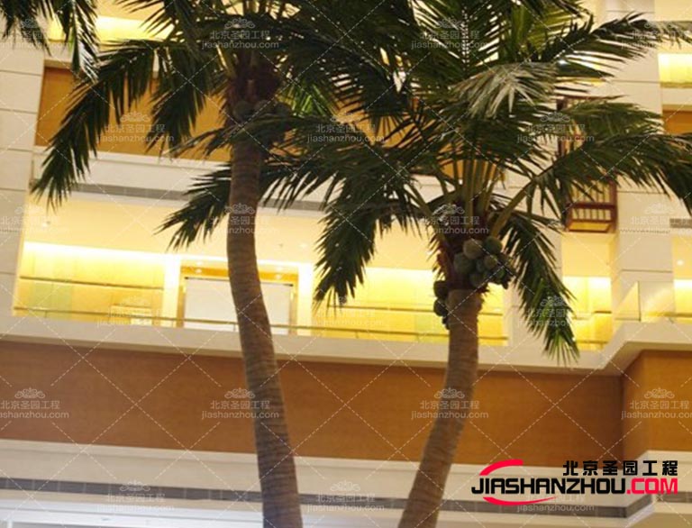 这仿真树是为一个大家庭设计的，他们有不同的喜好和要求