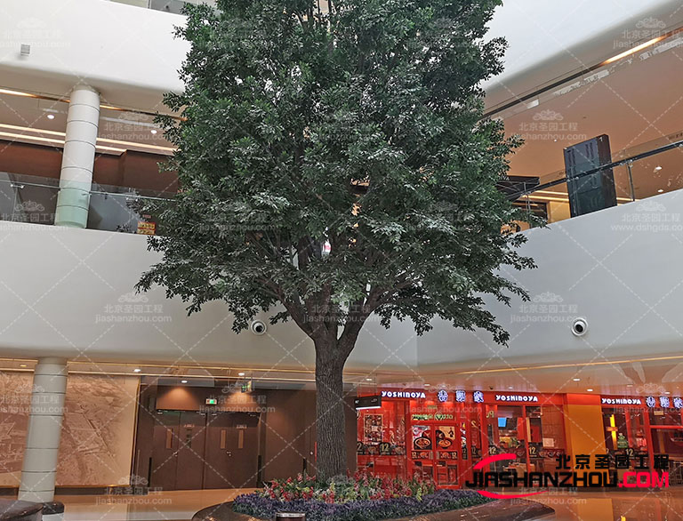 仿真树设计还可以表现出生态环保的理念可以用作墙壁的装饰