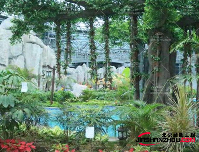 仿真树可以为孩子们提供一个有趣、愉快和安全的用餐环境