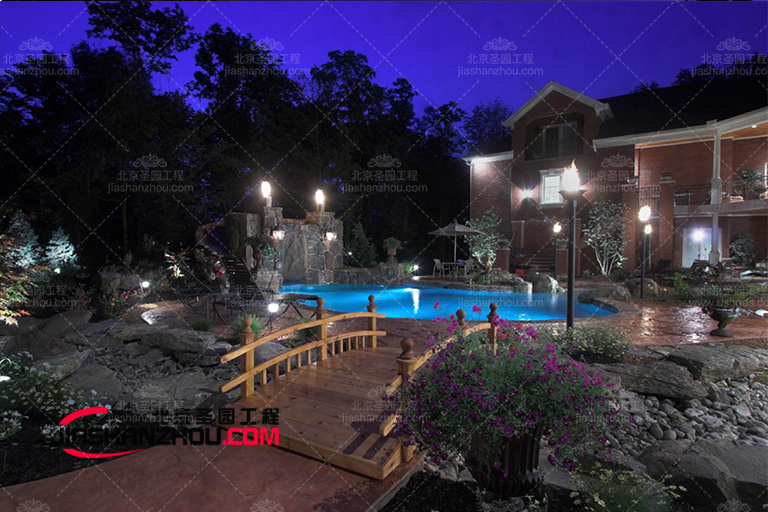 户外水泥假山这样逼真是因为用了这样的新技术新材料