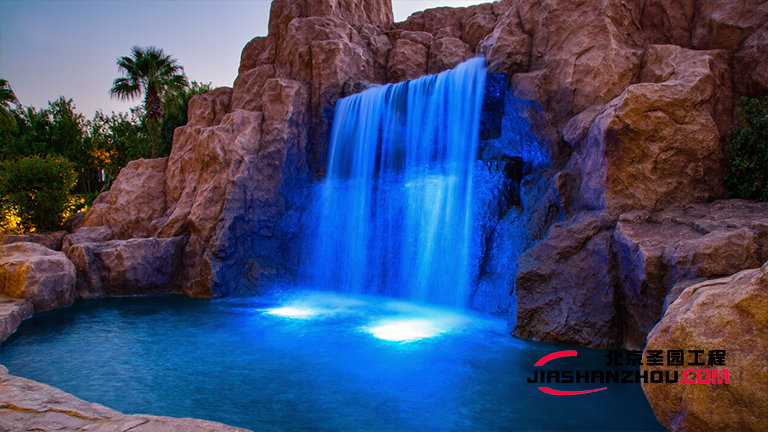 北京厂家几款经典塑石假山案例 商场酒店值得入手