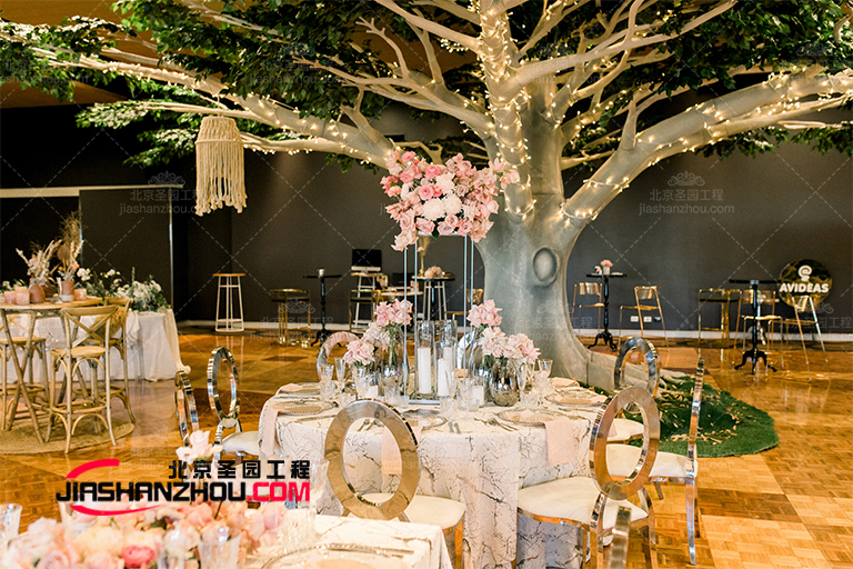 北京厂家仿真树以假乱真的关键是每片叶子都有特别角度