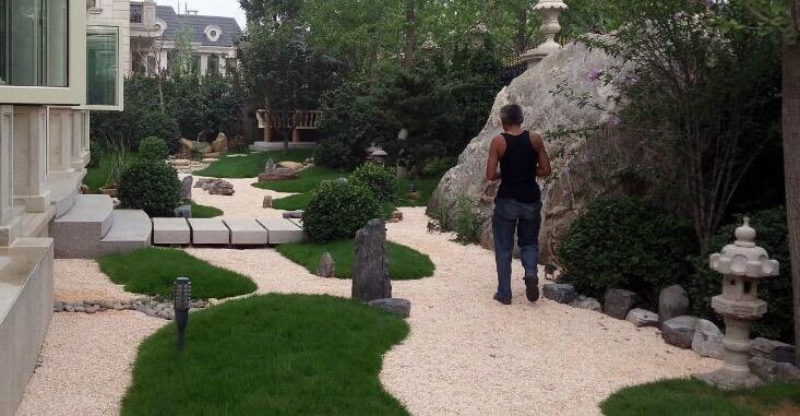 仿真假山风水实际案例.jpg 仿真假山风水实际案例