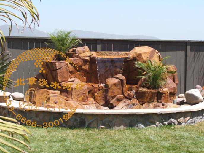 水泥假山.jpg 水泥假山