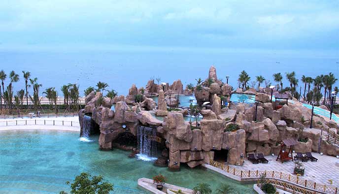 塑石假山报价.jpg 塑石假山报价