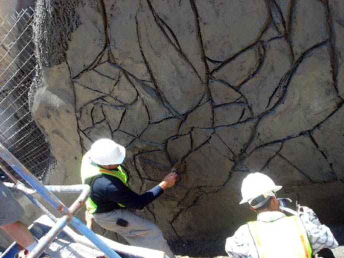 塑石假山施工队.jpg 塑石假山施工队
