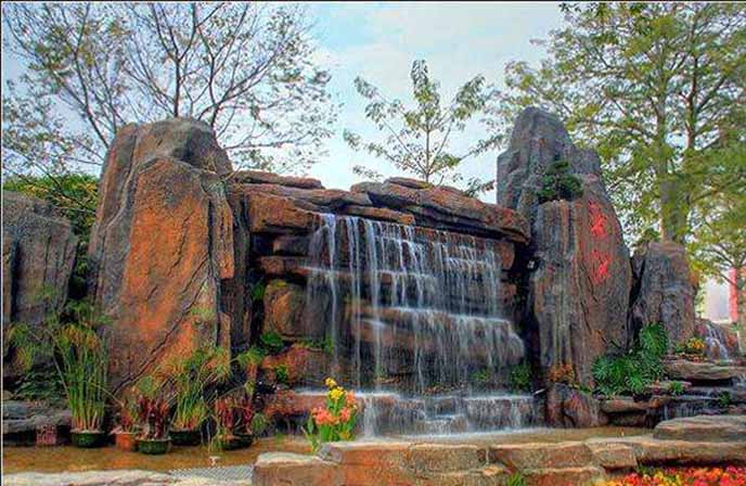 塑石假山图片.jpeg 塑石假山图片