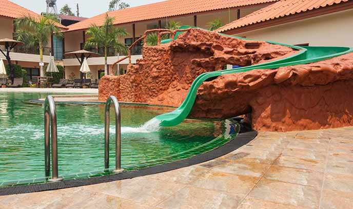 塑石假山图片.jpg 塑石假山图片