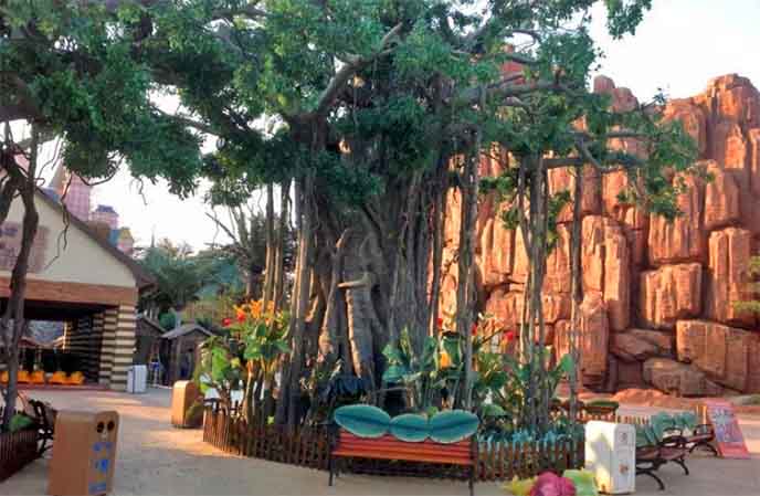 仿真榕树.jpg 仿真榕树