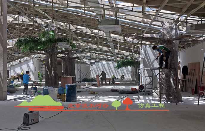 玻璃钢仿真树.jpg 玻璃钢仿真树