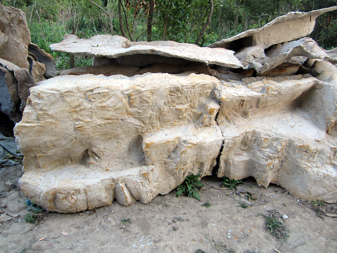 GRC假山制作.jpg GRC假山制作