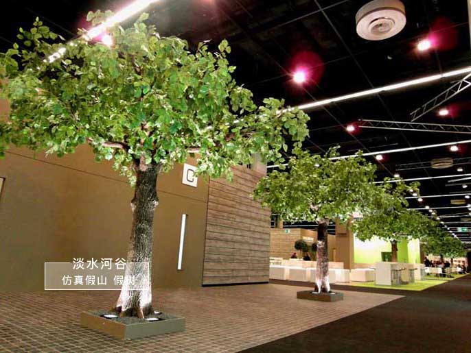 仿真杨树.jpg 仿真杨树