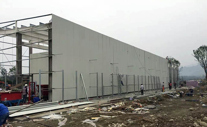 塑石假山.jpg 塑石假山