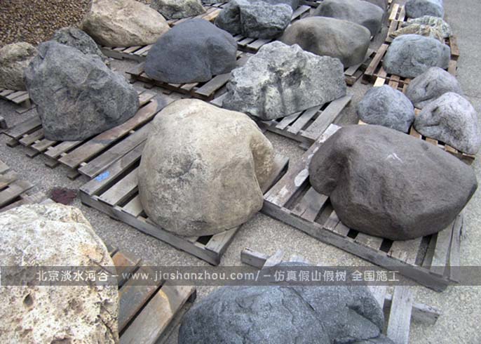 仿石井盖.jpg 仿石井盖