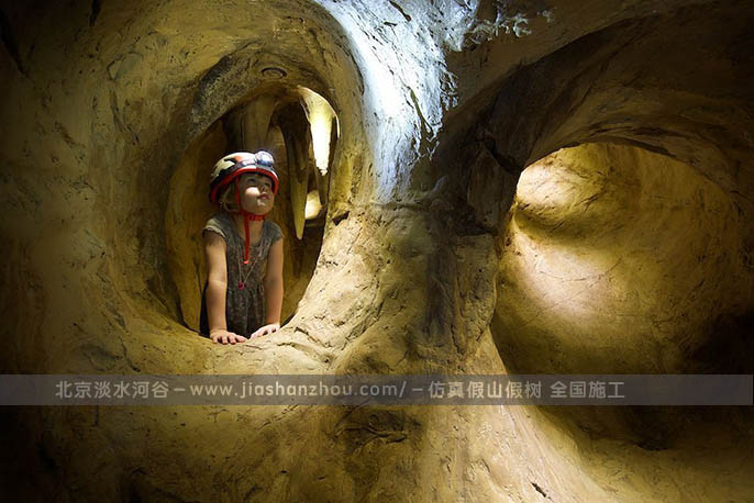 儿童乐园仿真山洞探险.jpeg 儿童乐园仿真山洞探险