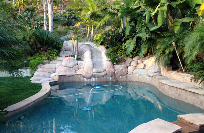 水泥假山.jpeg 水泥假山