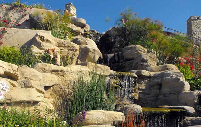 仿真树大门.jpg 仿真树大门