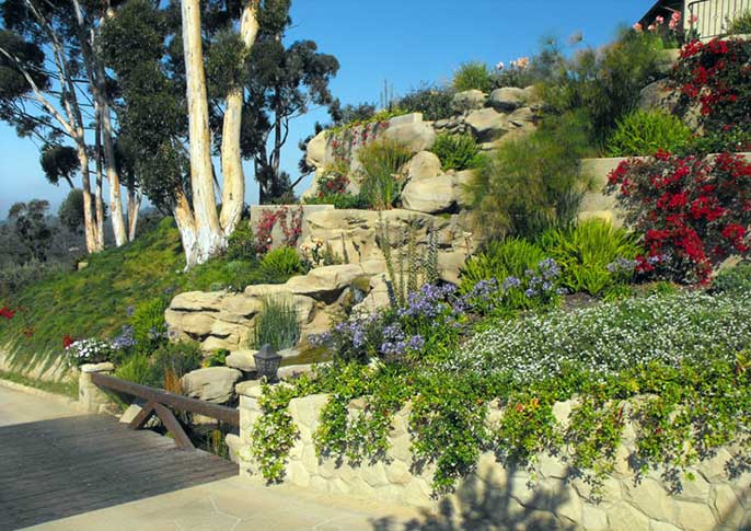 仿真树大门.jpg 仿真树大门