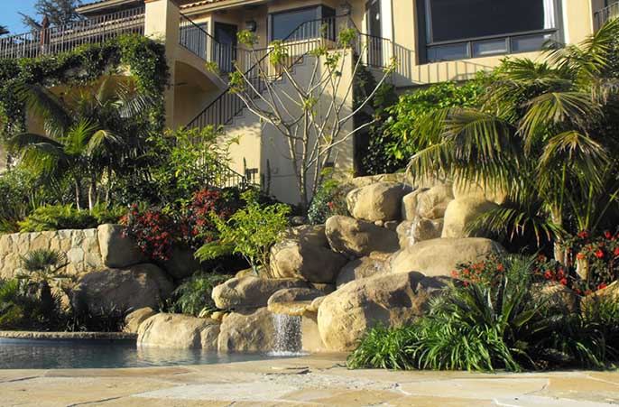 仿真树大门.jpg 仿真树大门