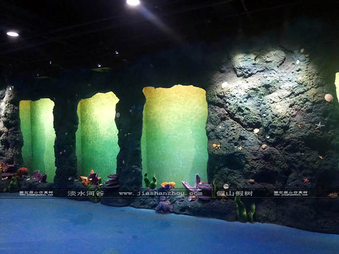 主题洞穴酒店.jpg 主题洞穴酒店