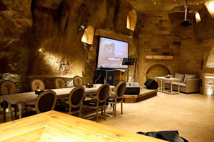 主题山洞酒店.jpg 主题山洞酒店