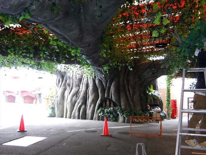 仿真榕树.jpg 仿真榕树