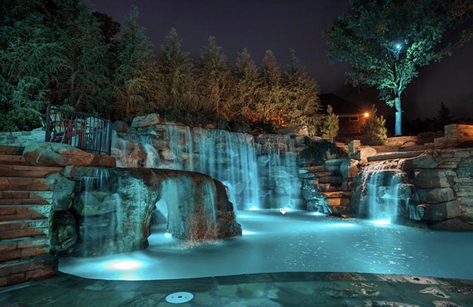 水泥假山瀑布图片.jpg 水泥假山瀑布图片