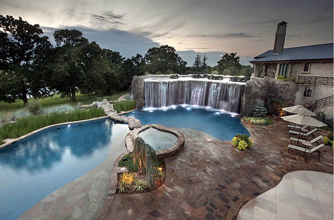 水泥假山瀑布图片.jpg 水泥假山瀑布图片